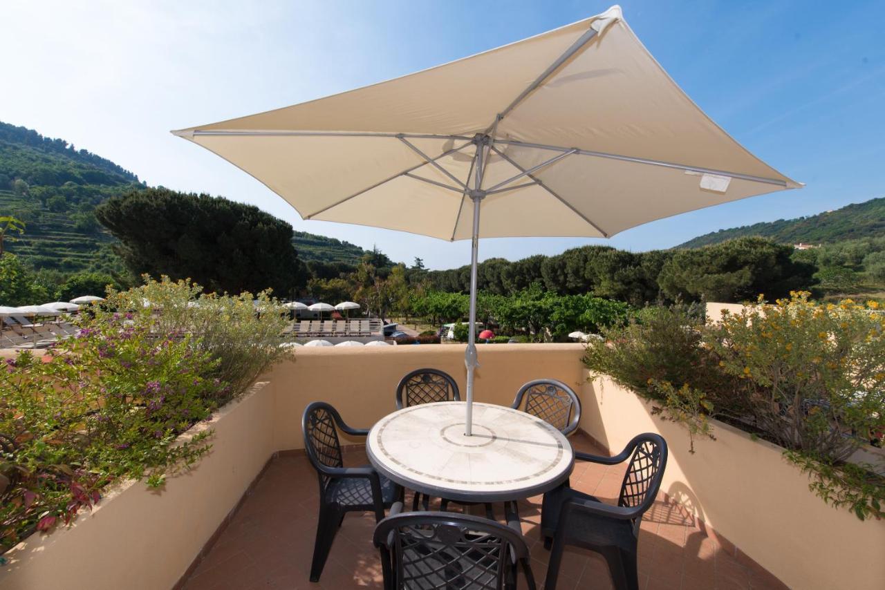 Il Villaggio Di Giuele Finale Ligure Esterno foto