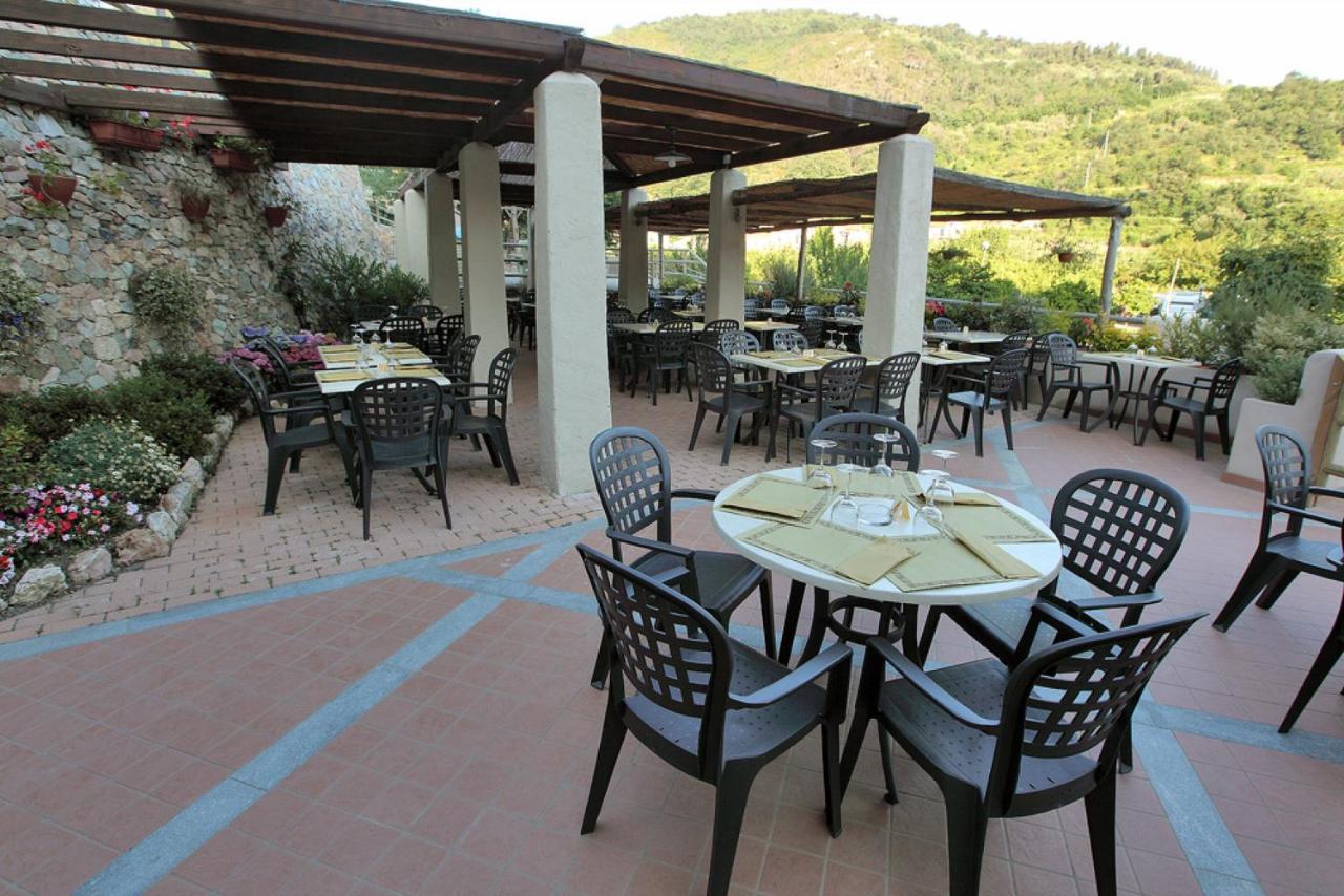 Il Villaggio Di Giuele Finale Ligure Esterno foto