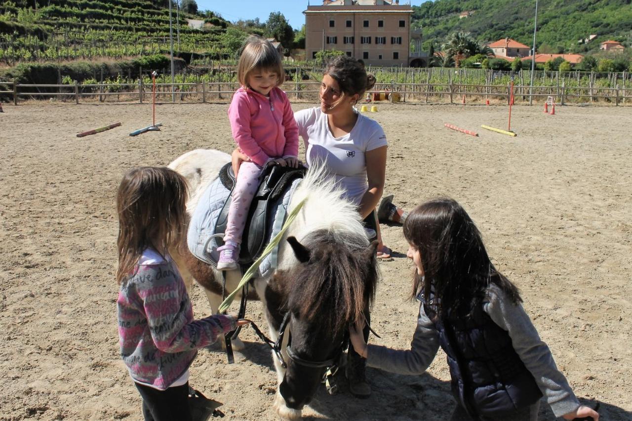Il Villaggio Di Giuele Finale Ligure Esterno foto