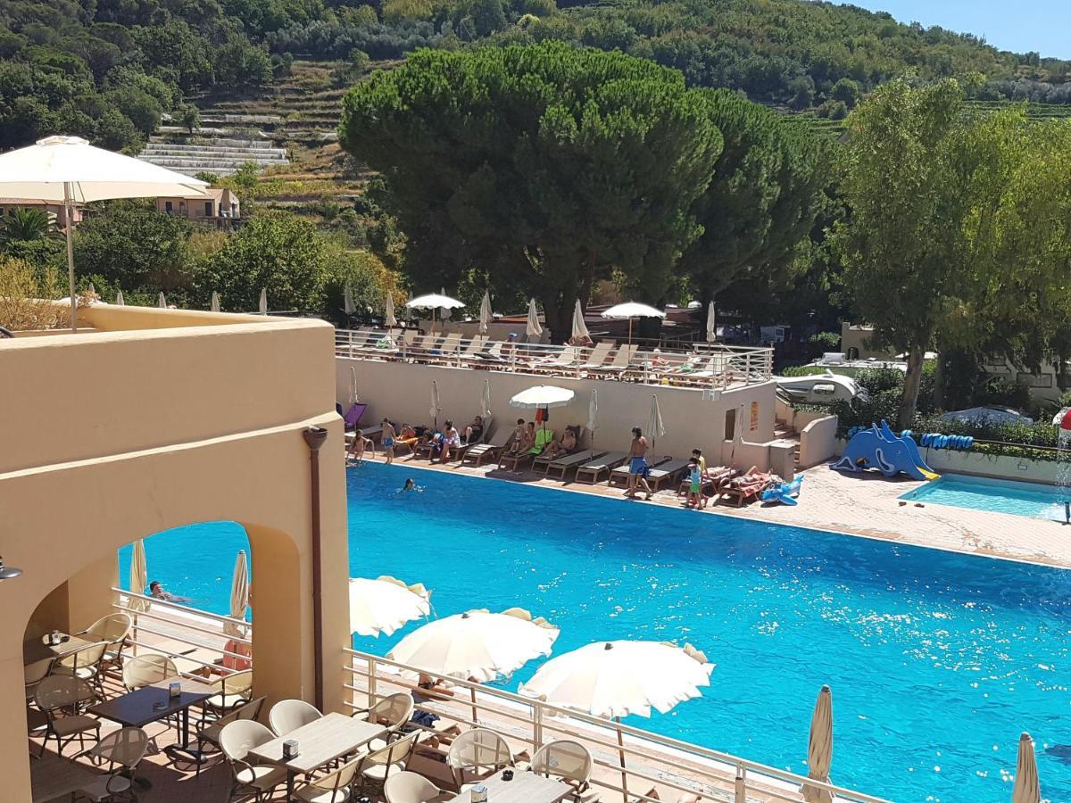 Il Villaggio Di Giuele Finale Ligure Esterno foto